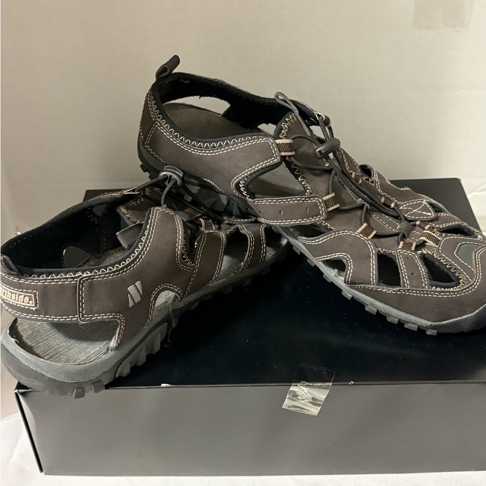 Northside sandals Men's SZ 11.5 Burke II outdoor Brown‎ closed-toe water hiking